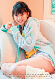 2011年真野恵里菜カレンダー 1月2月